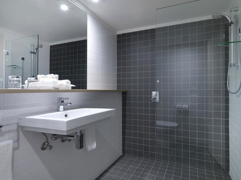 Crowne Plaza Sydney Airport, An IHG Hotel - Tourism Cairns 2