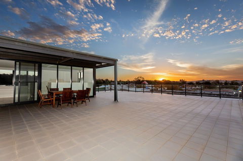 The Penthouse - Tourism Cairns 33