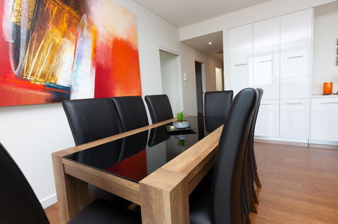 The Penthouse - Tourism Cairns 7