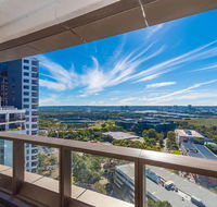 Olympic park Sunshine 2 bedrooms Apts with Private parking - Tourism Cairns