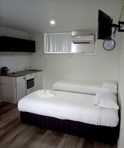 Appin Village Motel - Tourism Cairns 18