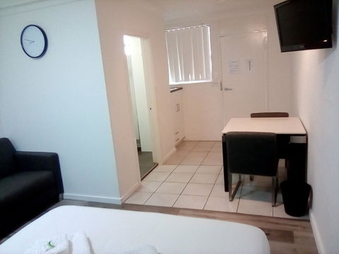 Appin Village Motel - Tourism Cairns 23