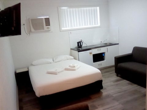 Appin Village Motel - Tourism Cairns 22