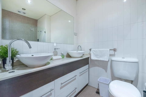 2 Bed House + Loft In Pyrmont - Tourism Cairns 14