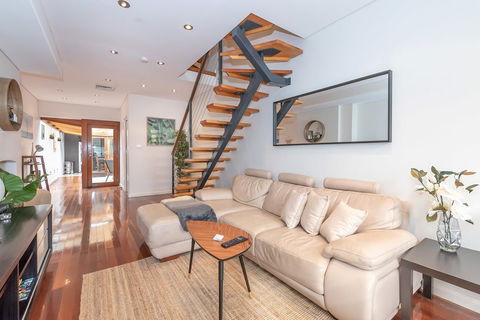 2 Bed House + Loft In Pyrmont - Tourism Cairns 19