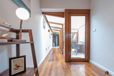 2 Bed House + Loft In Pyrmont - Tourism Cairns 7