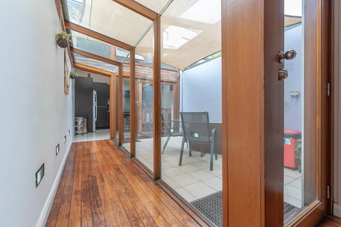 2 Bed House + Loft In Pyrmont - Tourism Cairns 5