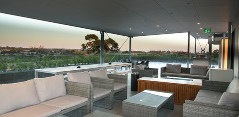 Studio 8 Residences - Adults Only - Tourism Cairns 7