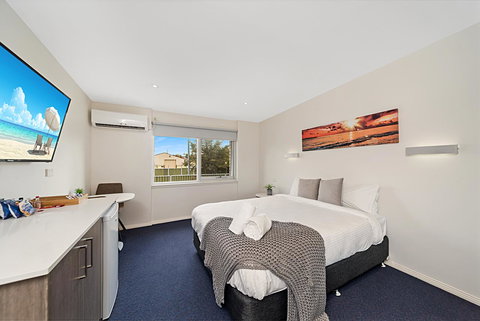 Carlton Suites - Tourism Cairns 23