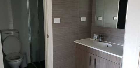 Carlton Suites - Tourism Cairns 11