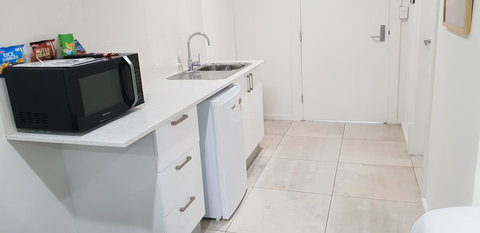 Carlton Suites - Tourism Cairns 13