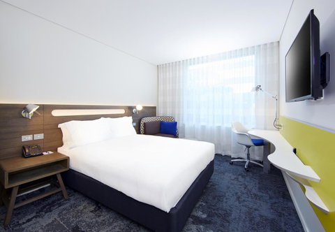 Holiday Inn Express Sydney Macquarie Park, An IHG Hotel - Tourism Cairns 4