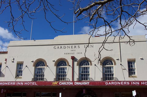Gardners Inn Hotel - Tourism Cairns 0