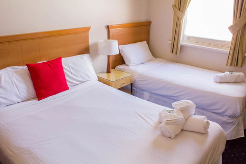 Gardners Inn Hotel - Tourism Cairns 1