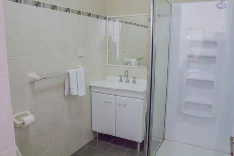 Gardners Inn Hotel - Tourism Cairns 16