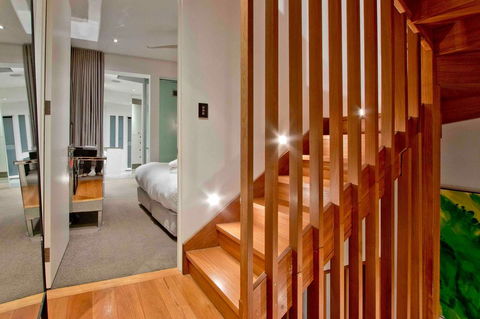 3 Storey Home Close Walk To Fox Studios SCG & City - Tourism Cairns 2