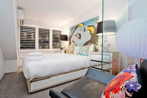 3 Storey Home Close Walk To Fox Studios SCG & City - Tourism Cairns 8