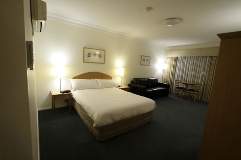 Carlyle Suites & Apartments - Tourism Cairns 5