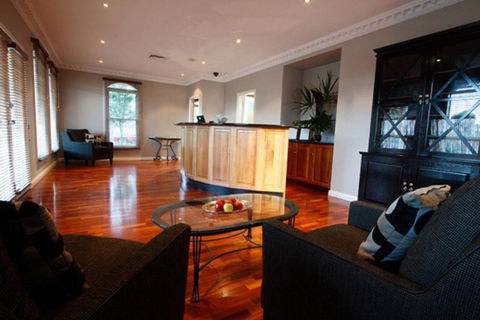 Carlyle Suites & Apartments - Tourism Cairns 1