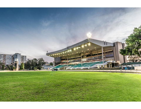 Walk To The Convention Centre, Casino, City - Tourism Cairns 21