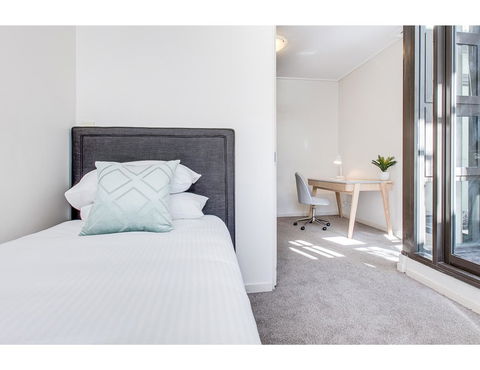 Walk To The Convention Centre, Casino, City - Tourism Cairns 15