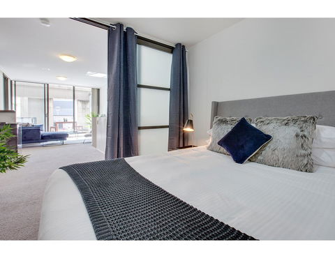 Walk To The Convention Centre, Casino, City - Tourism Cairns 20