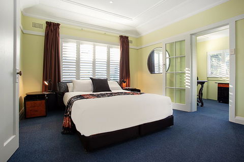 Art Deco Apartment With Breathtaking Water Views - Tourism Cairns 1