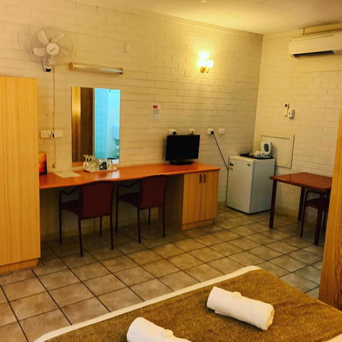 Pine Tree Motel - Tourism Cairns 20