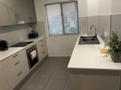 Darwin-Ocean Views, Tropical Getaway, Pool & Aircon - Tourism Cairns 10