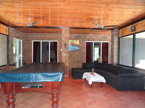 DARWIN'S SHADY ACRES RETREAT - Tourism Cairns 17