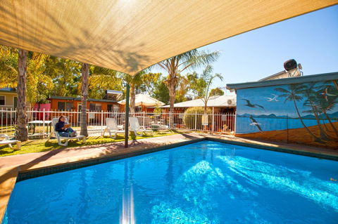 Alice Lodge - Tourism Cairns 0