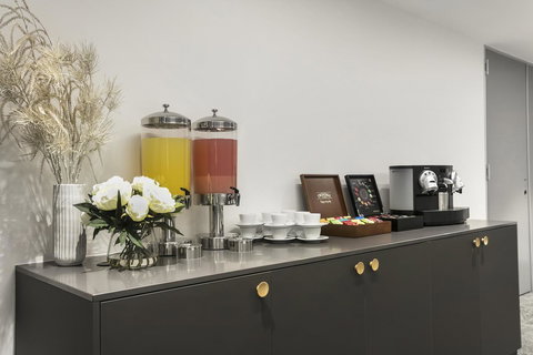 Quest Canberra City Walk - Tourism Cairns 3