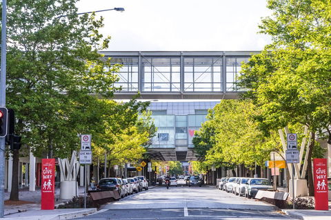 Highgate Executive Apartment City Walk Canberra - Tourism Cairns 36