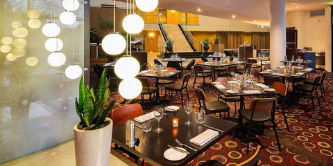 Crowne Plaza Canberra, An IHG Hotel - Tourism Cairns 3