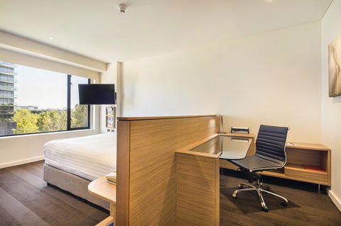 Crowne Plaza Canberra, An IHG Hotel - Tourism Cairns 34