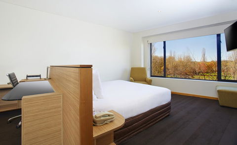 Crowne Plaza Canberra, An IHG Hotel - Tourism Cairns 41