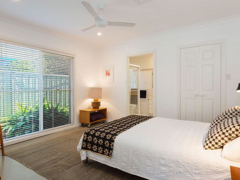 Bonito', 26 Bonito Street - Pet Friendly Housewith Aircon - Tourism Cairns 1