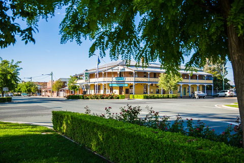 Boorowa Hotel - Tourism Cairns 0
