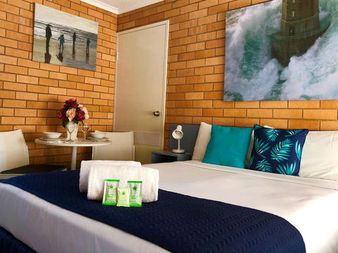Bosuns Inn Motel - Tourism Cairns 1