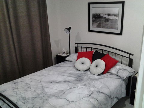 Bottlebrush B & B - Tourism Cairns 3