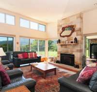 Bottlebrush Lodge - Great views and a pool - Tourism Cairns