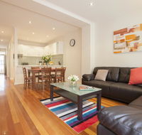 Boutique Stays - Melrose Terrace Townhouse in North Melbourne - Tourism Cairns