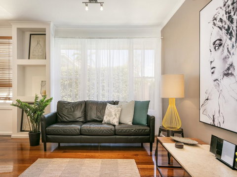 Boutique Stays - Sandy Breeze 3 - Tourism Cairns 1