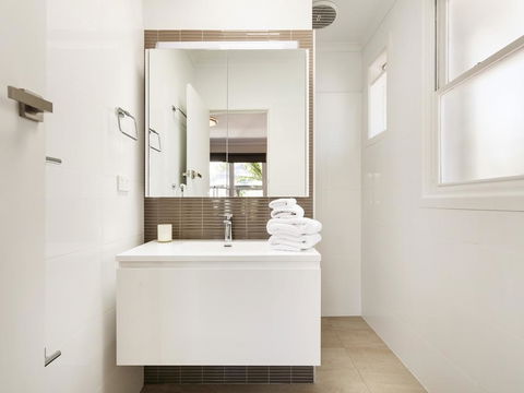 Boutique Stays - Sandy Breeze 1 - Tourism Cairns 2