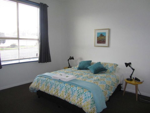 Breakaway Cottage - Tourism Cairns 2