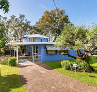 Bribie Beach House Waterfront directly across the road - Solander Esp Banksia Beach - Tourism Cairns