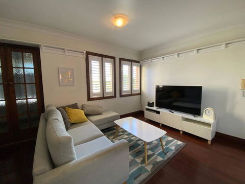 Brisbane City Apartment Atop Victoria Park - Tourism Cairns 0