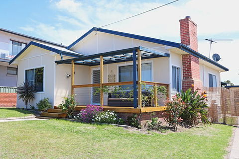 Bungo Beach House - Pet Friendly Home - Tourism Cairns 0
