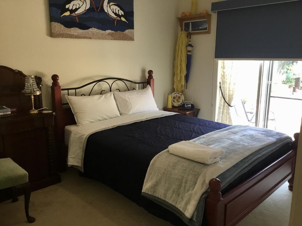 Taroon VIC Tourism Cairns