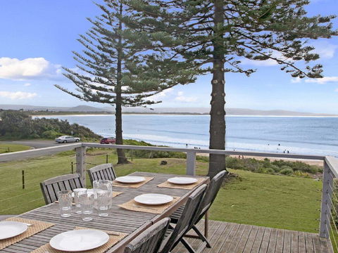 By The Sea - SPECIAL OFFER 3 FOR 2 - Tourism Cairns 0